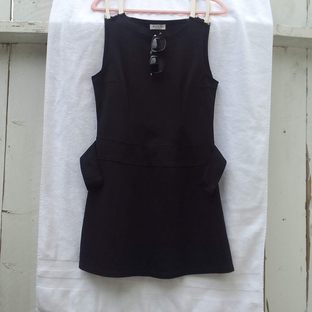 Bundle matching sunglass&Kasuki stylish mini-dress, brand new
